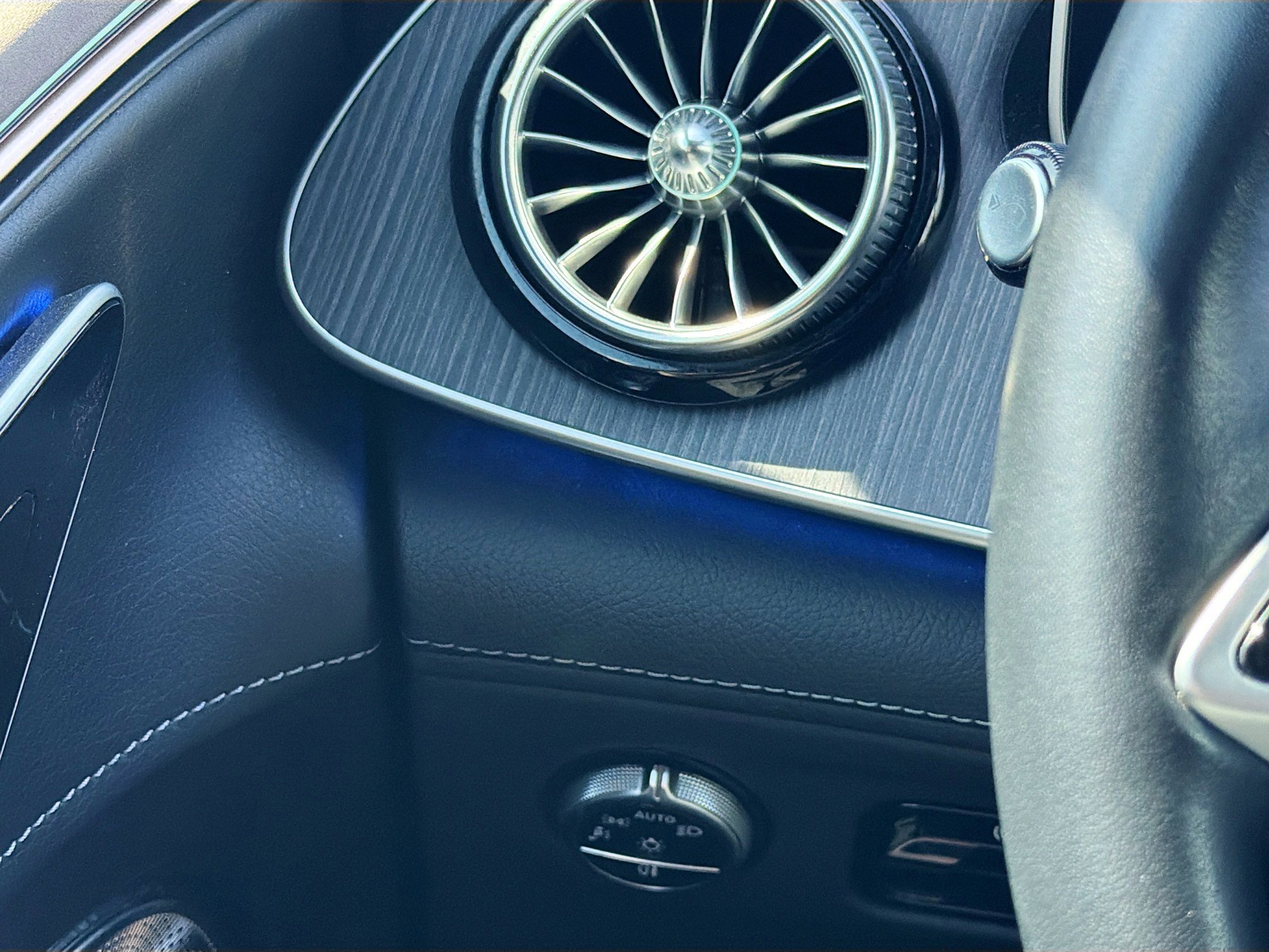 Used 2024 Mercedes-Benz EQE 350+ SUV image 33