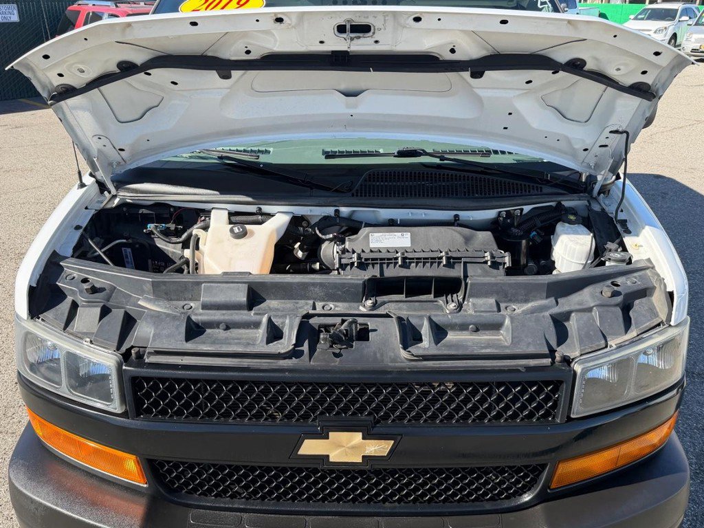 Used 2019 Chevrolet Express 2500 image 30