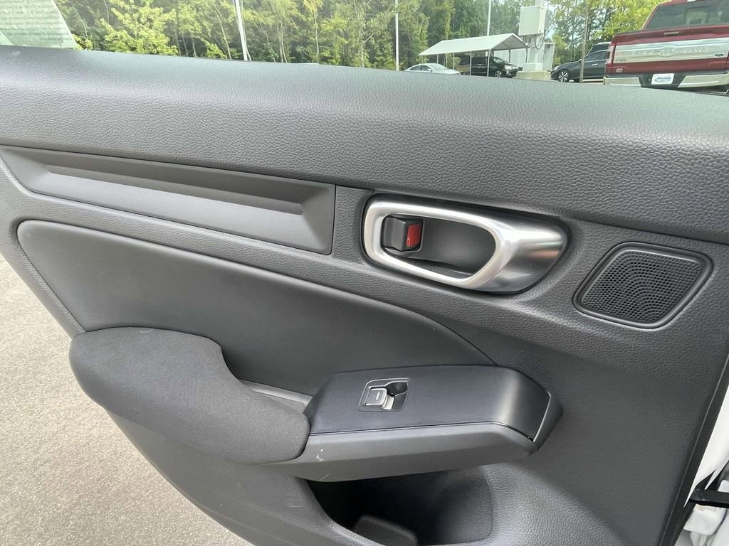 Used 2025 Honda Civic Sport image 14