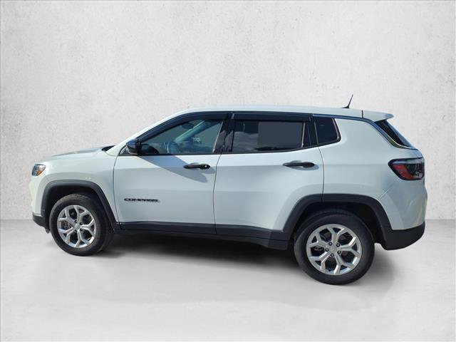Used 2024 Jeep Compass Sport AWD/4WD image 5