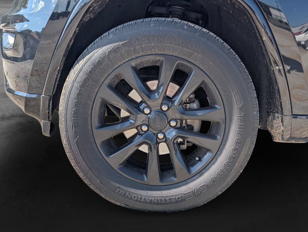 Used 2018 Jeep Grand Cherokee Altitude AWD/4WD image 26