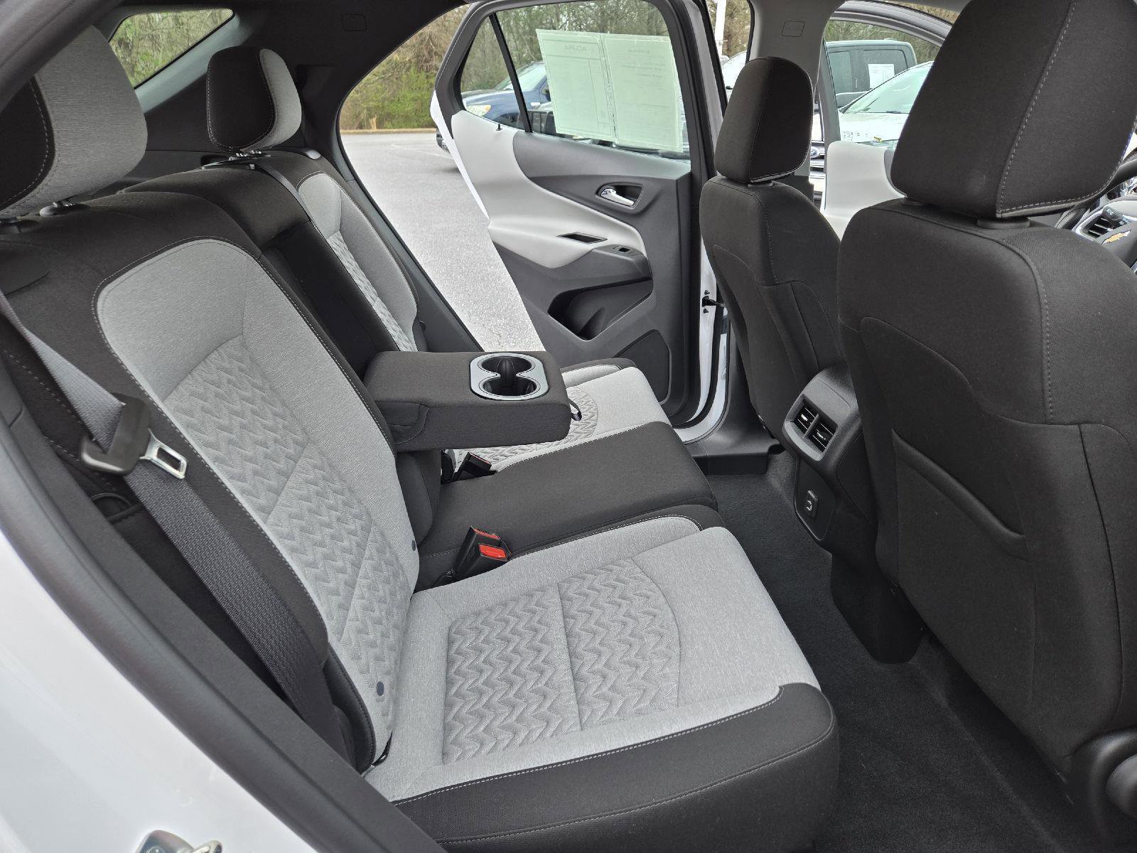 Used 2024 Chevrolet Equinox LS image 22