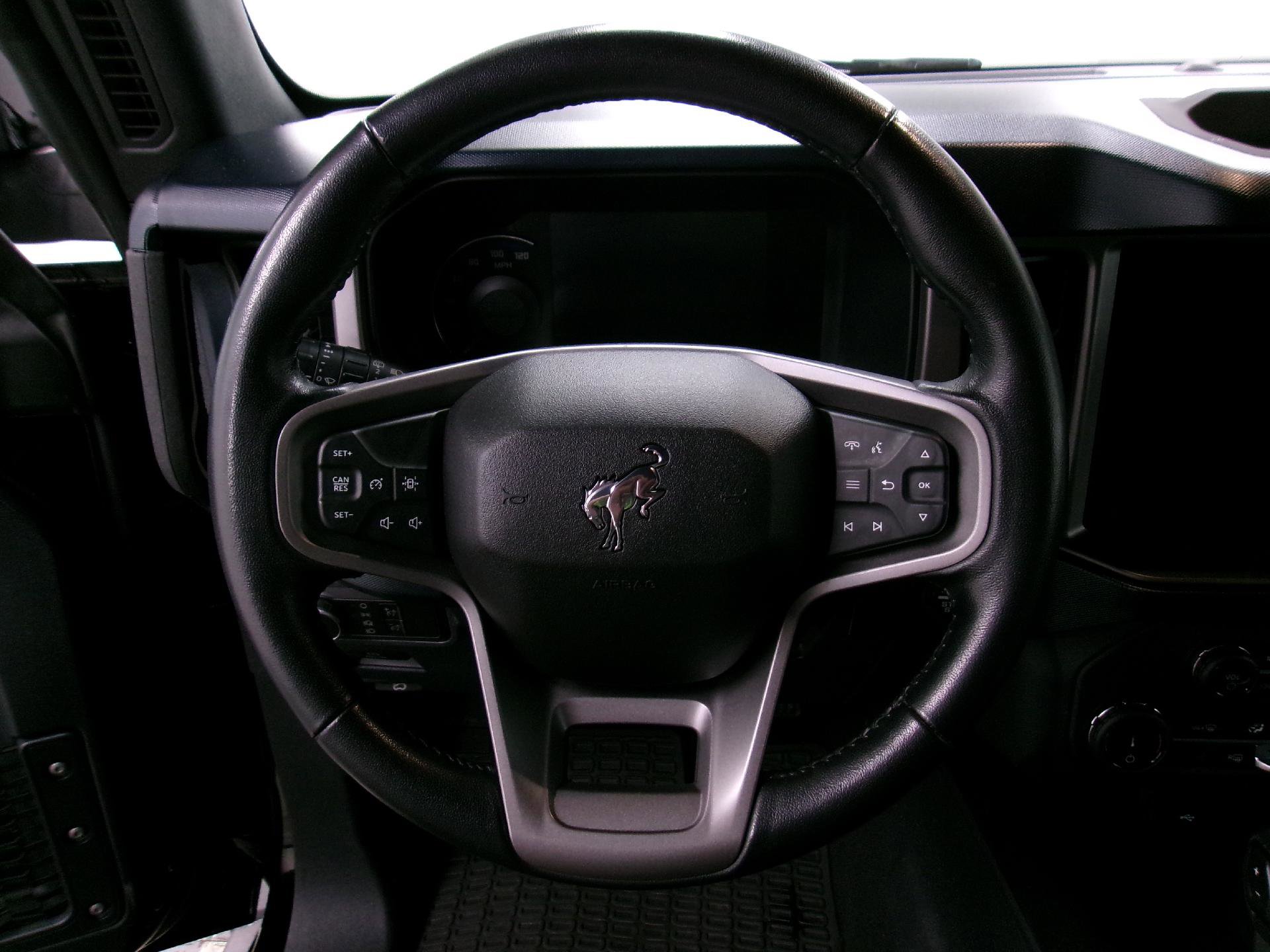 Used 2022 Ford Bronco Outer Banks image 7