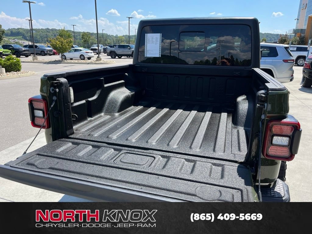 Used 2021 Jeep Gladiator Sport AWD/4WD image 20