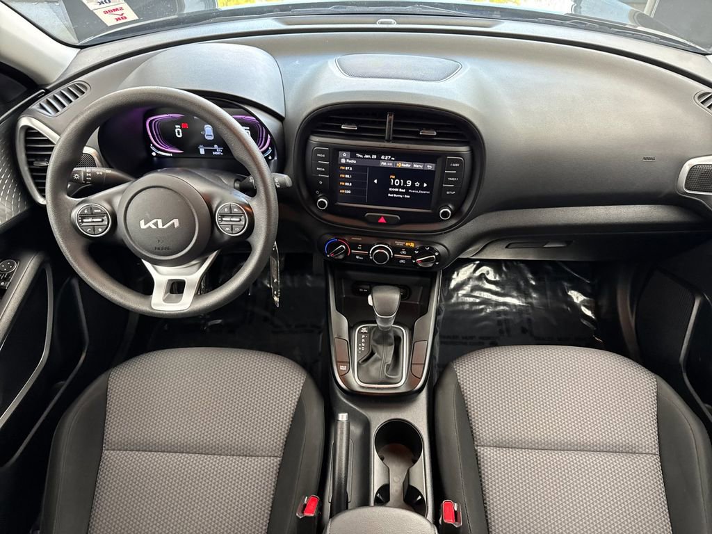 Used 2024 Kia Soul LX w/ Option Group 015 image 12