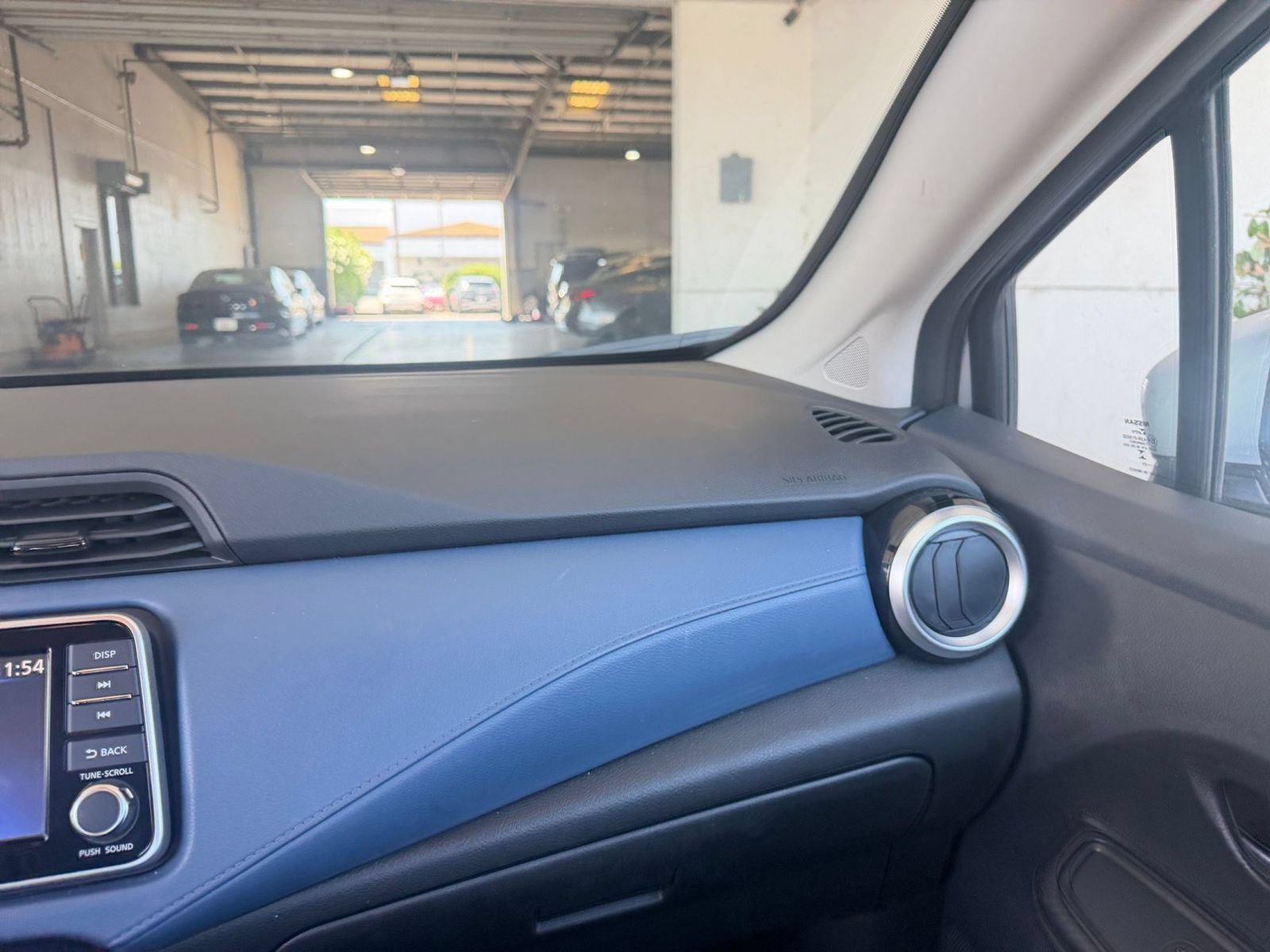 Used 2025 Nissan Versa SV FWD image 34