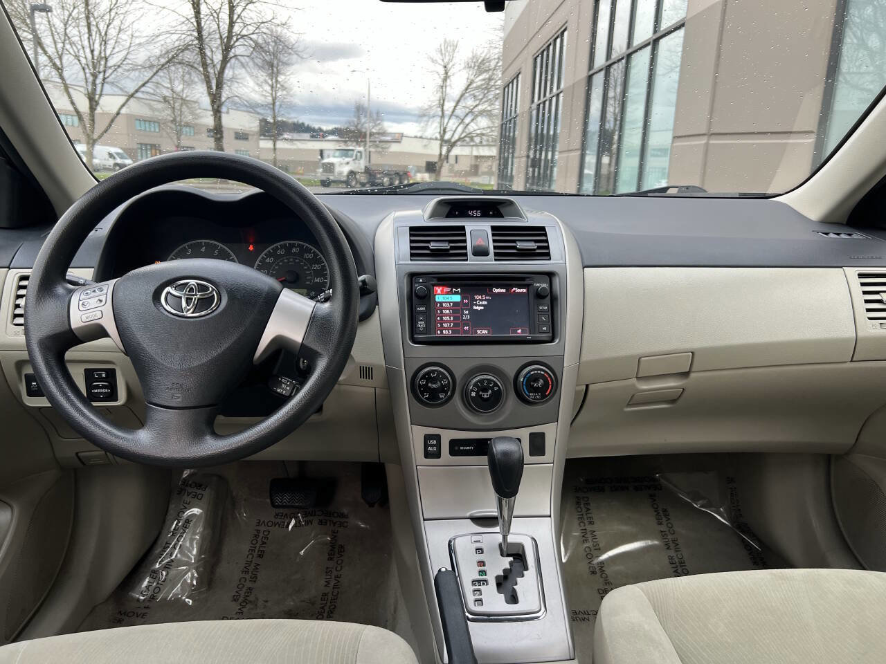 Used 2013 Toyota Corolla LE FWD image 14