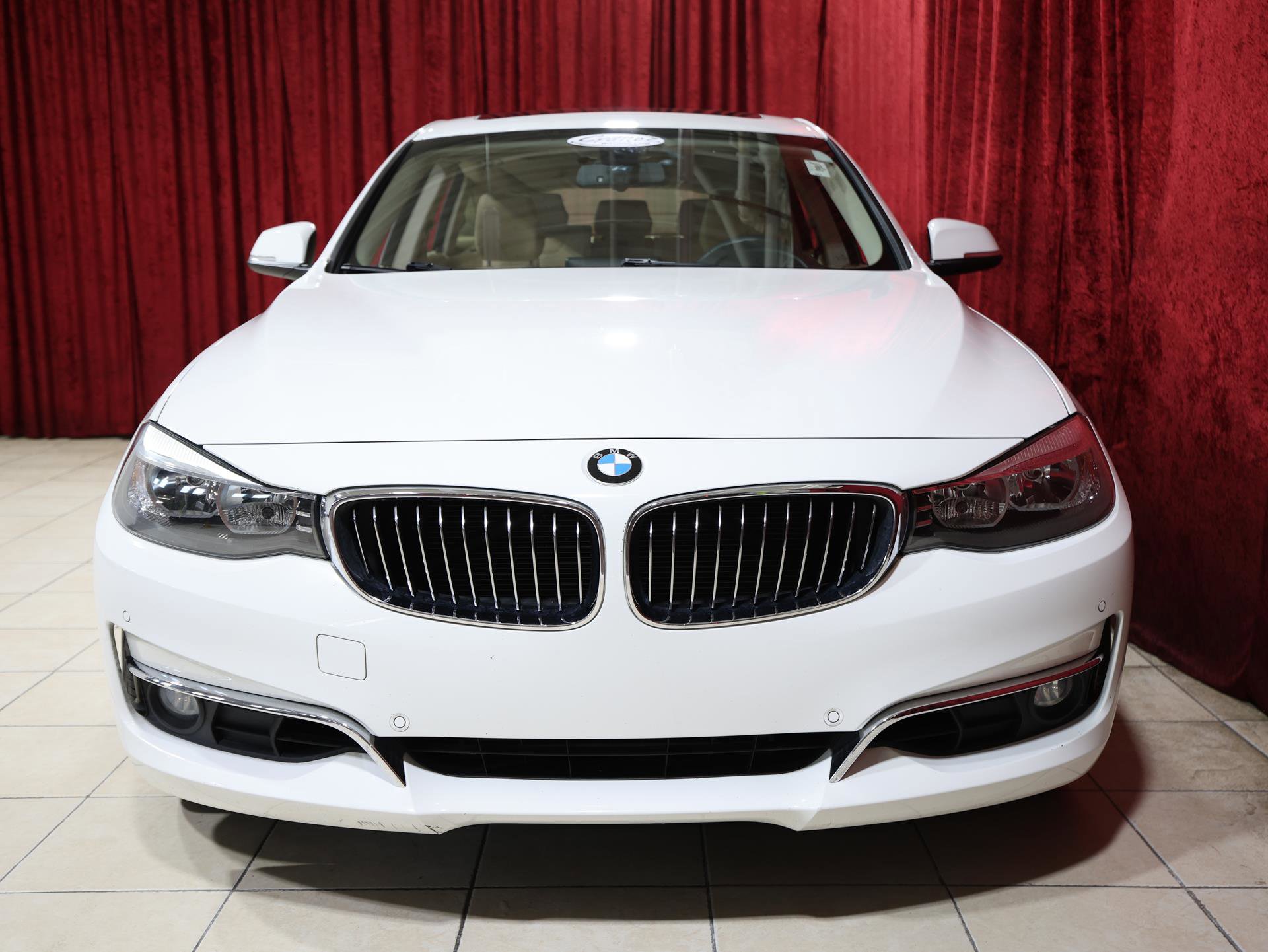 Used 2014 BMW 328i Gran Turismo xDrive image 9