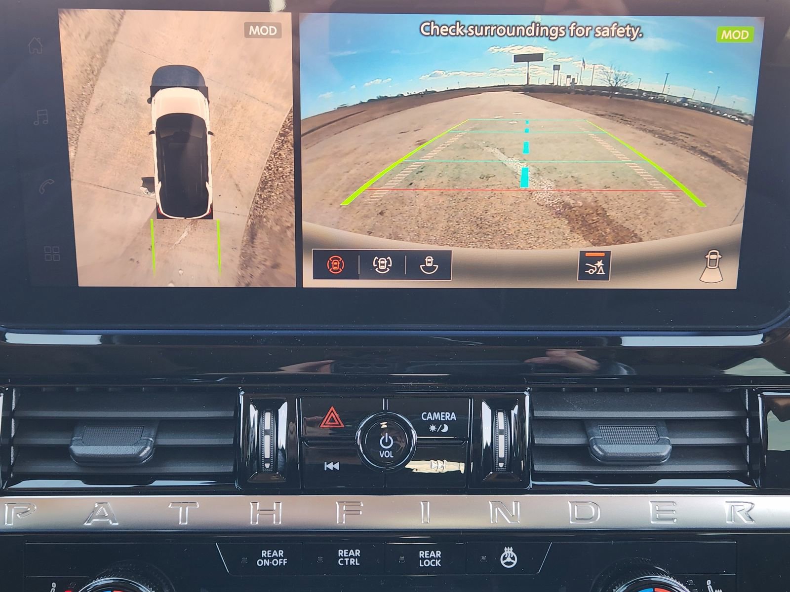 New 2026 Nissan Pathfinder SL image 18