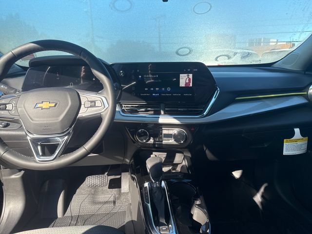 New 2026 Chevrolet Trax LT w/ Sunroof Package FWD image 12