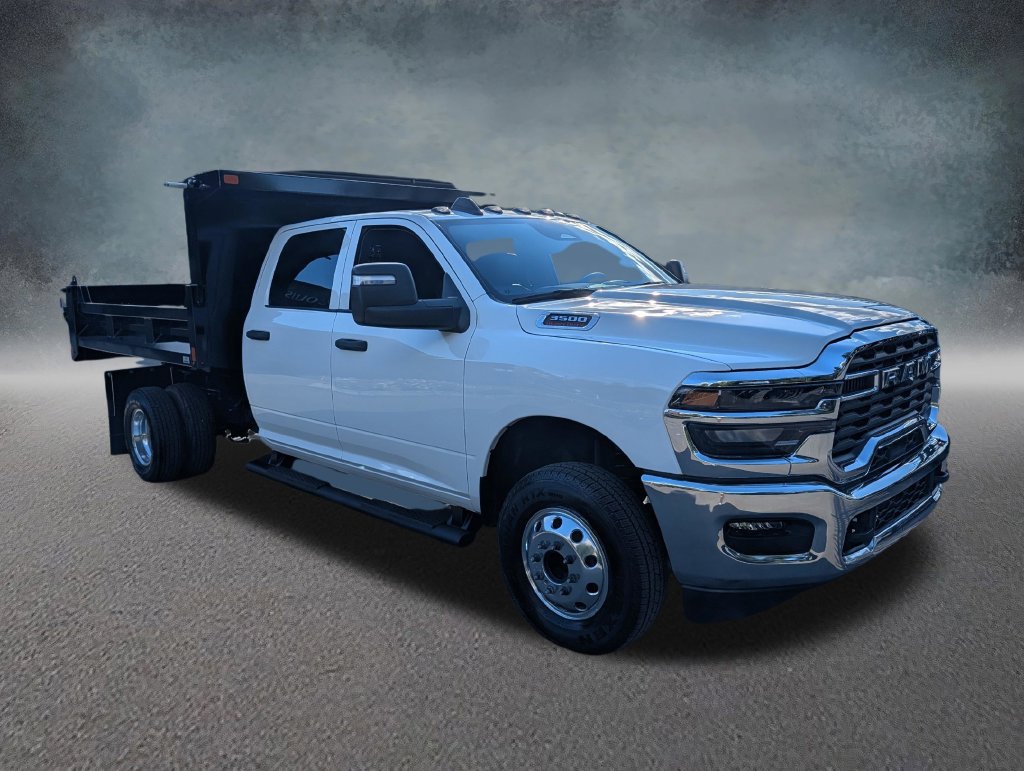Used 2025 RAM 3500 Tradesman w/ Chrome Appearance Group AWD/4WD image 3