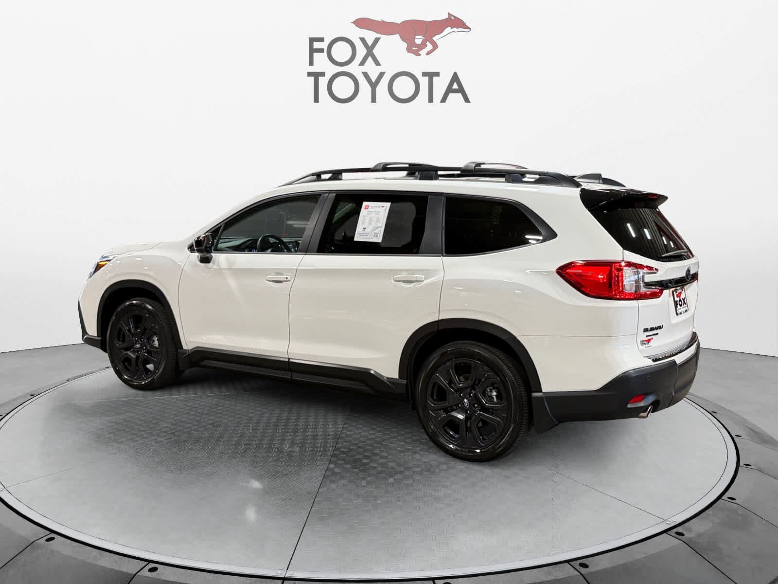 Used 2025 Subaru Ascent Onyx Edition w/ Onyx Package AWD/4WD image 4