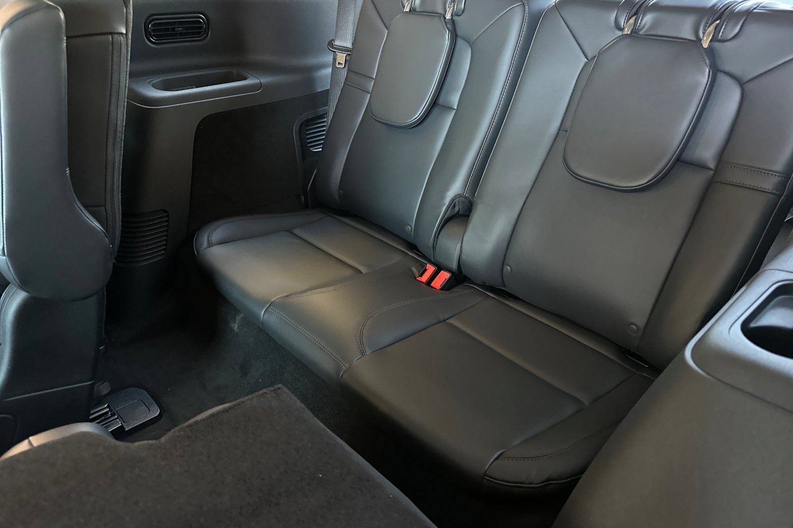 New 2026 Lincoln Aviator 2WD w/ Jet Appearance Package image 14