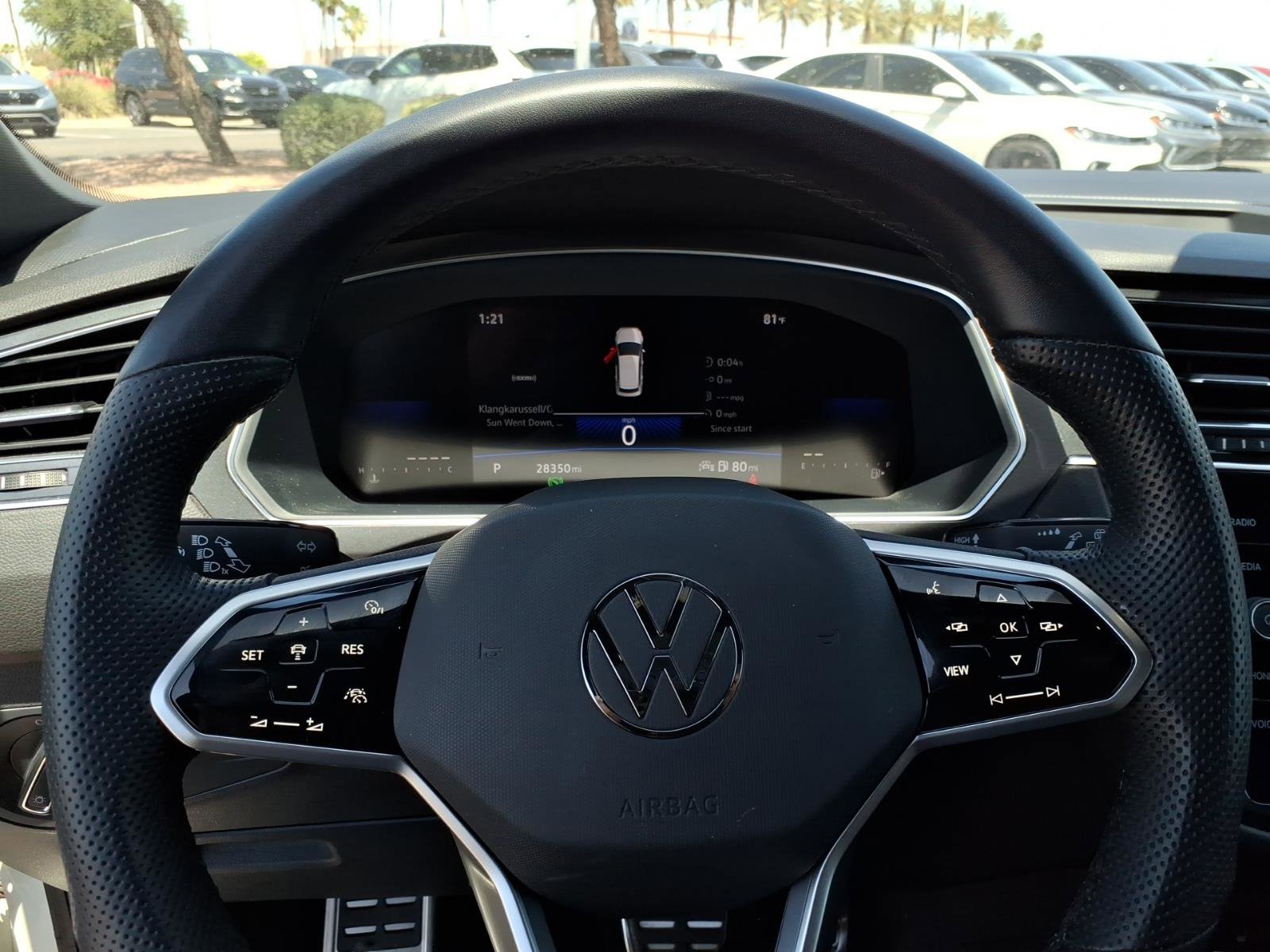 Certified 2023 Volkswagen Tiguan SE R-Line FWD image 28