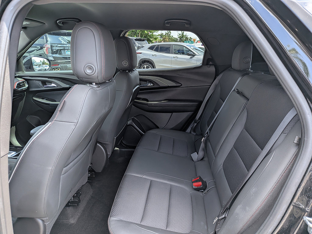 Certified 2022 Chevrolet TrailBlazer RS FWD image 13