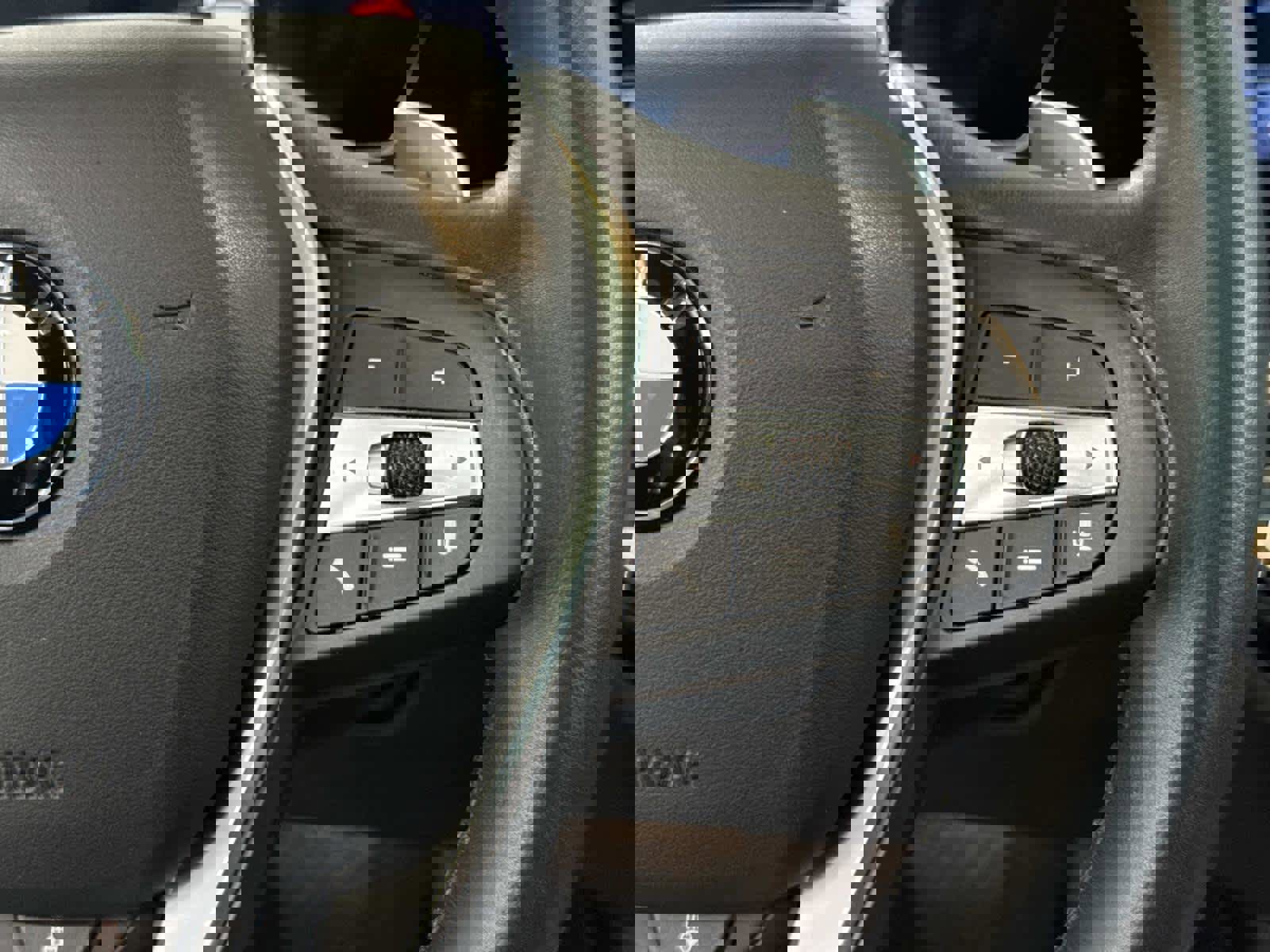 Used 2023 BMW 330i xDrive Sedan w/ Premium Package image 23