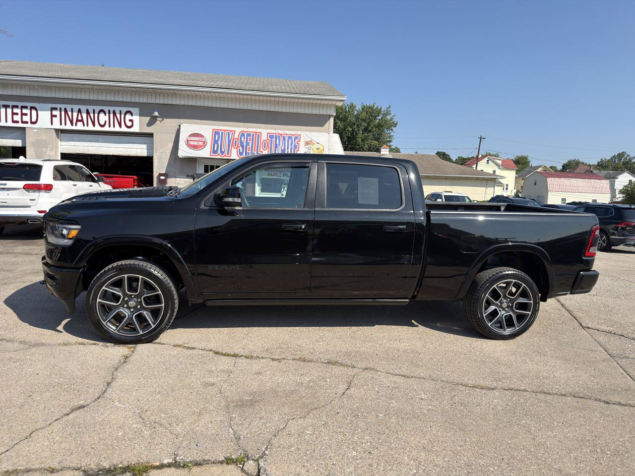 Used 2019 RAM 1500 Laramie AWD/4WD image 6