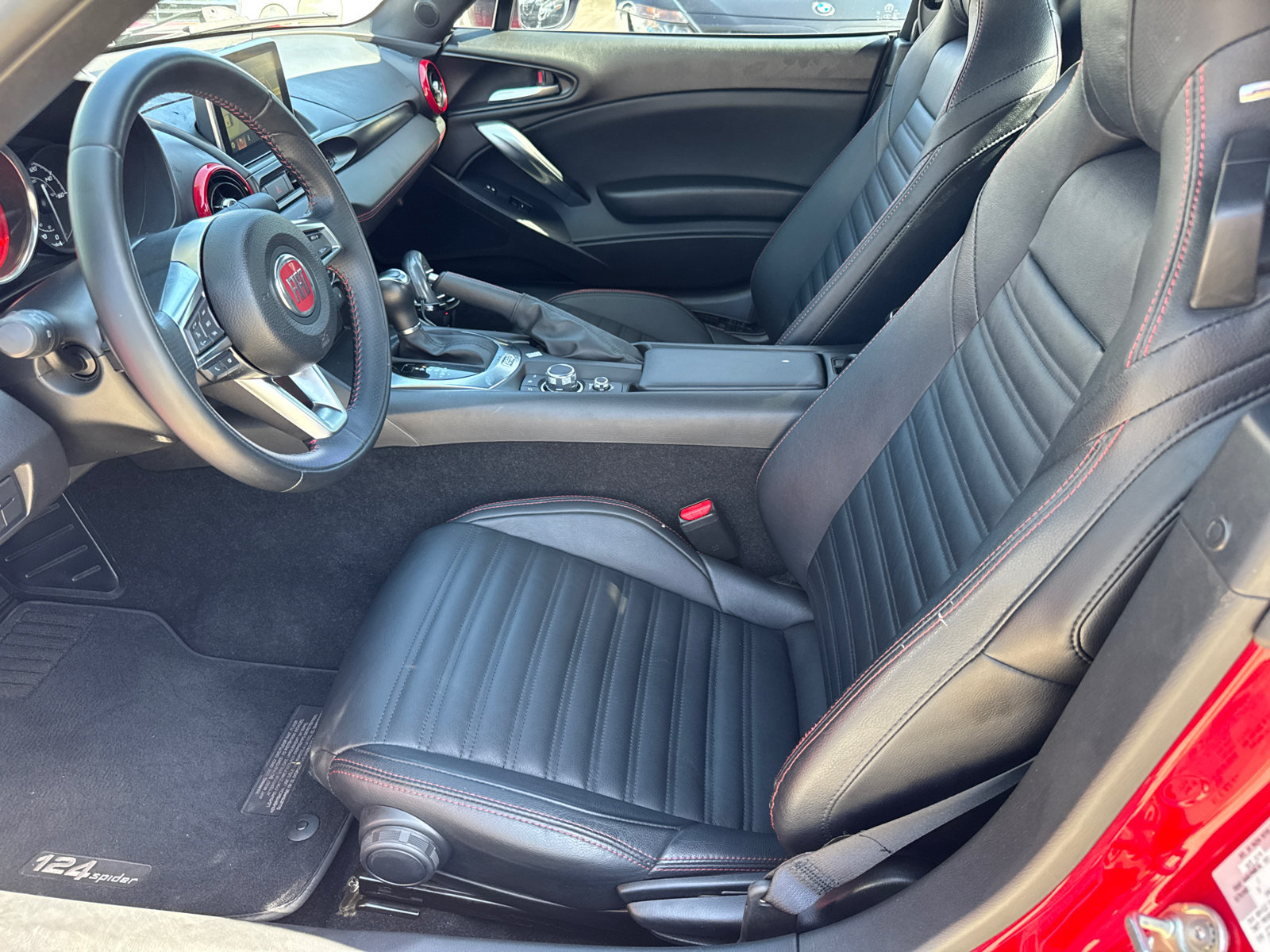 Used 2017 FIAT 124 Spider Abarth RWD image 10