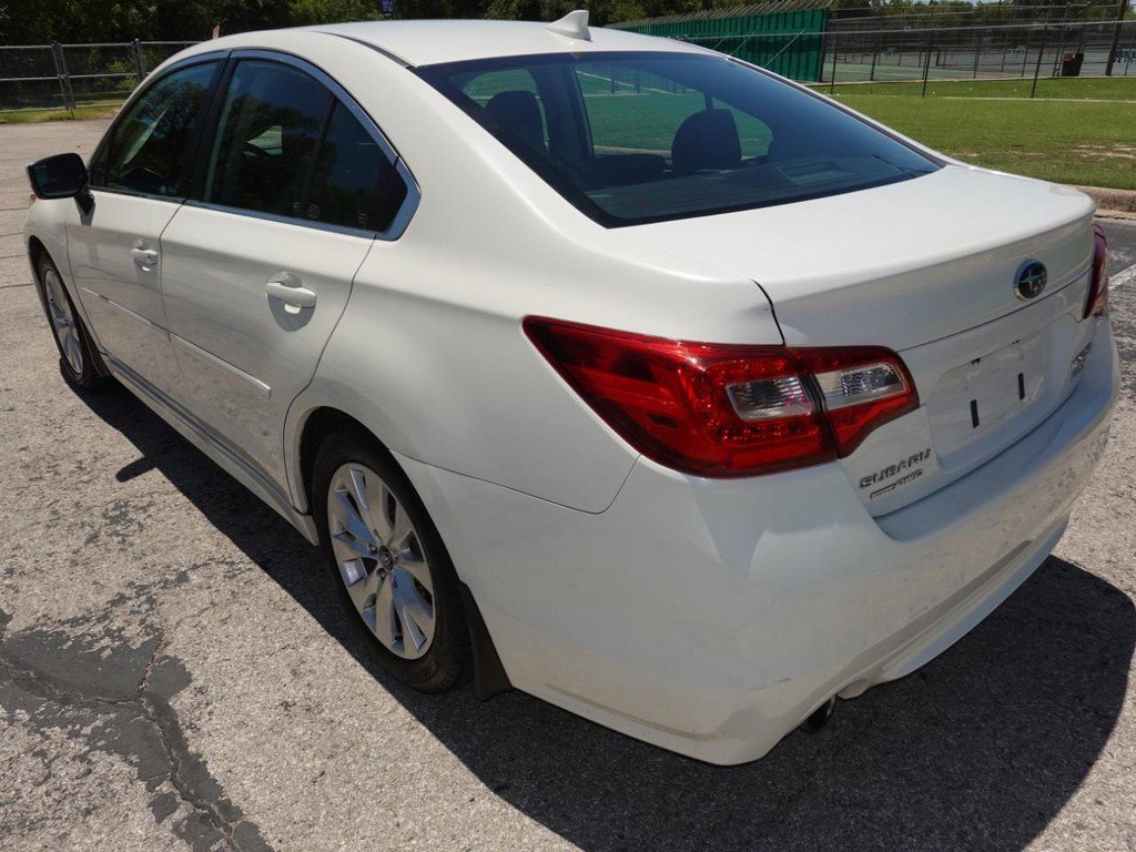 Used 2017 Subaru Legacy 2.5i Premium w/ Moonroof Package AWD/4WD image 5