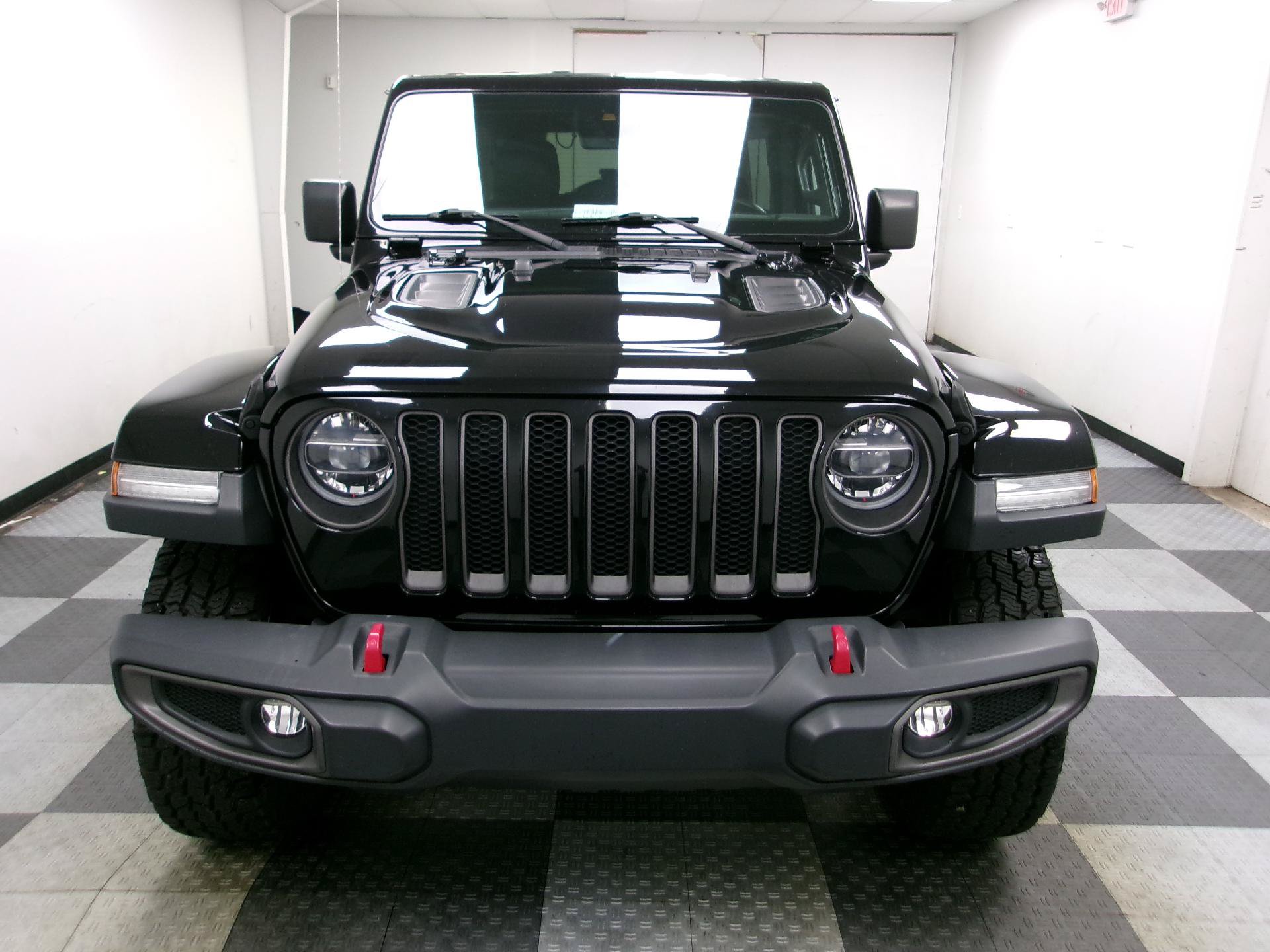 Used 2020 Jeep Wrangler Unlimited Rubicon w/ Dual Top Group AWD/4WD image 16