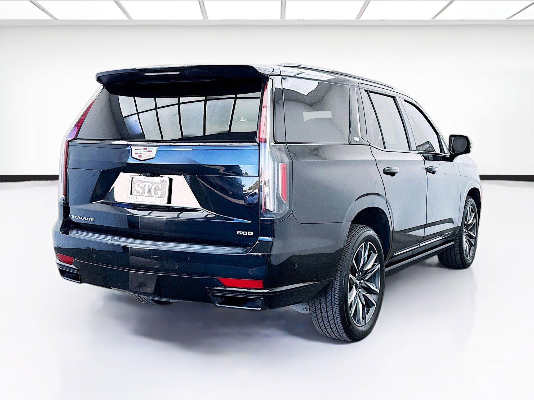 Used 2022 Cadillac Escalade Sport w/ Touring Package image 4