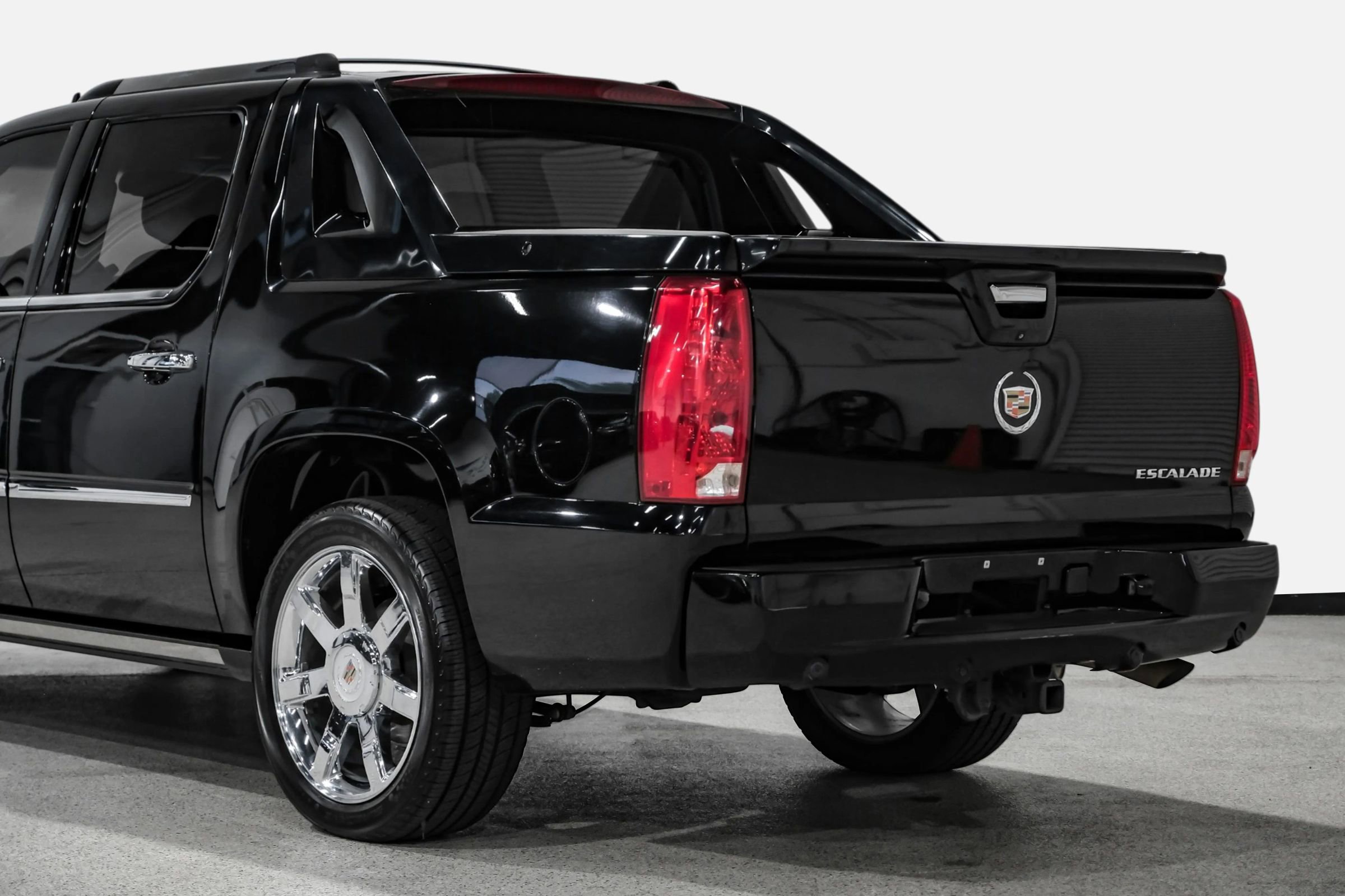 Used 2013 Cadillac Escalade EXT Premium AWD/4WD image 13