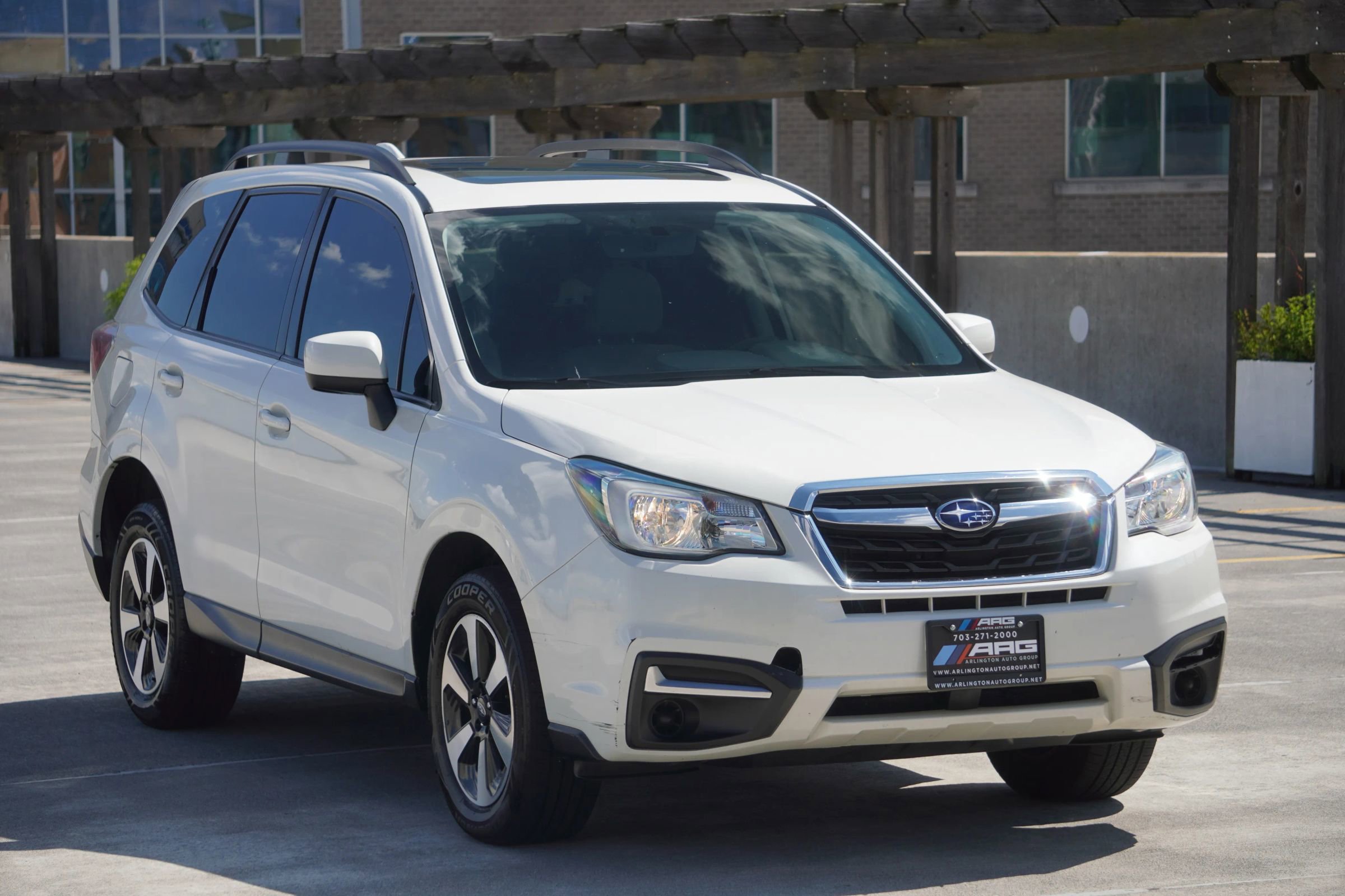 Used 2017 Subaru Forester 2.5i Premium w/ All-Weather Package image 3