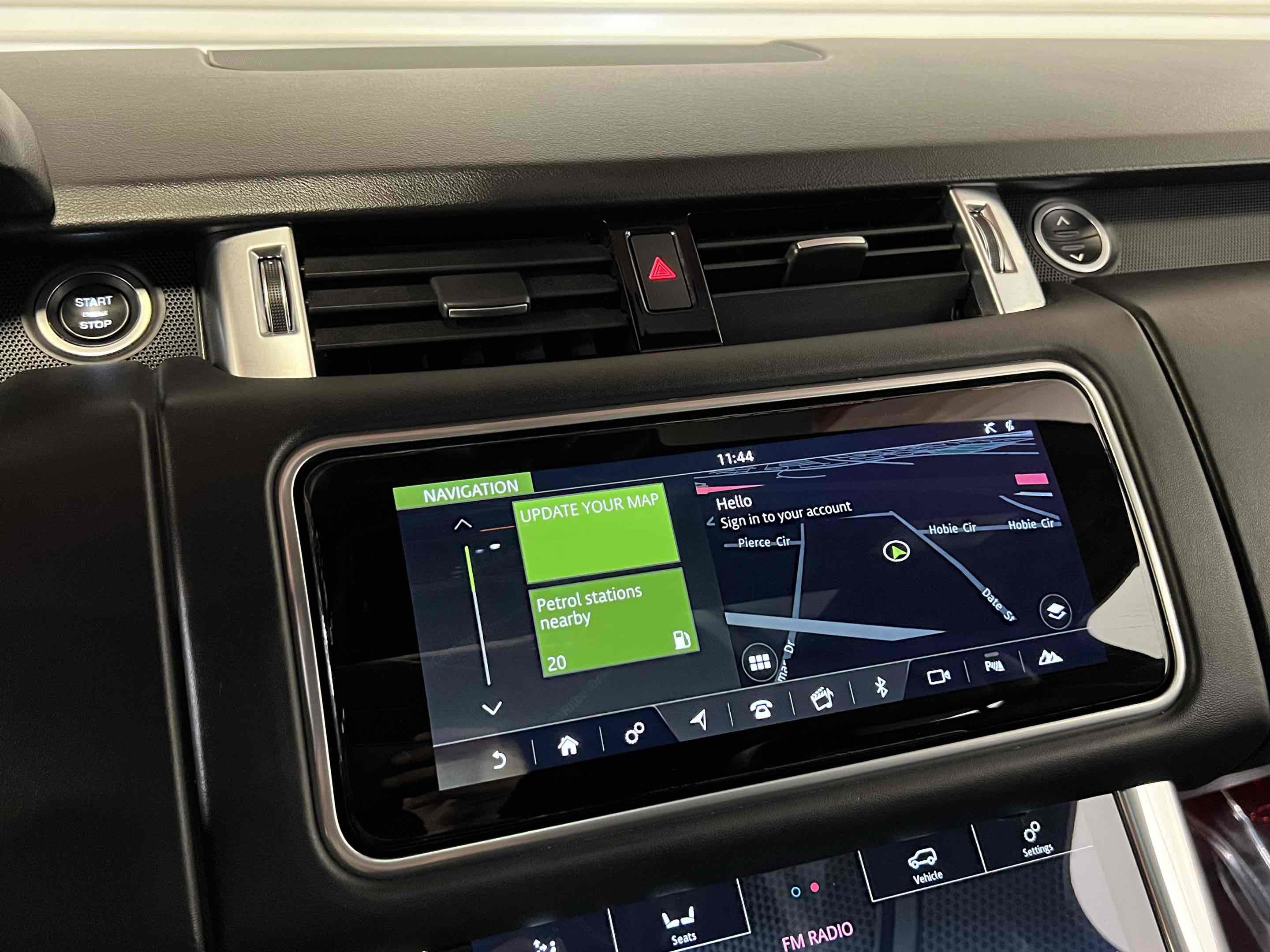 Used 2020 Land Rover Range Rover Sport HST image 6