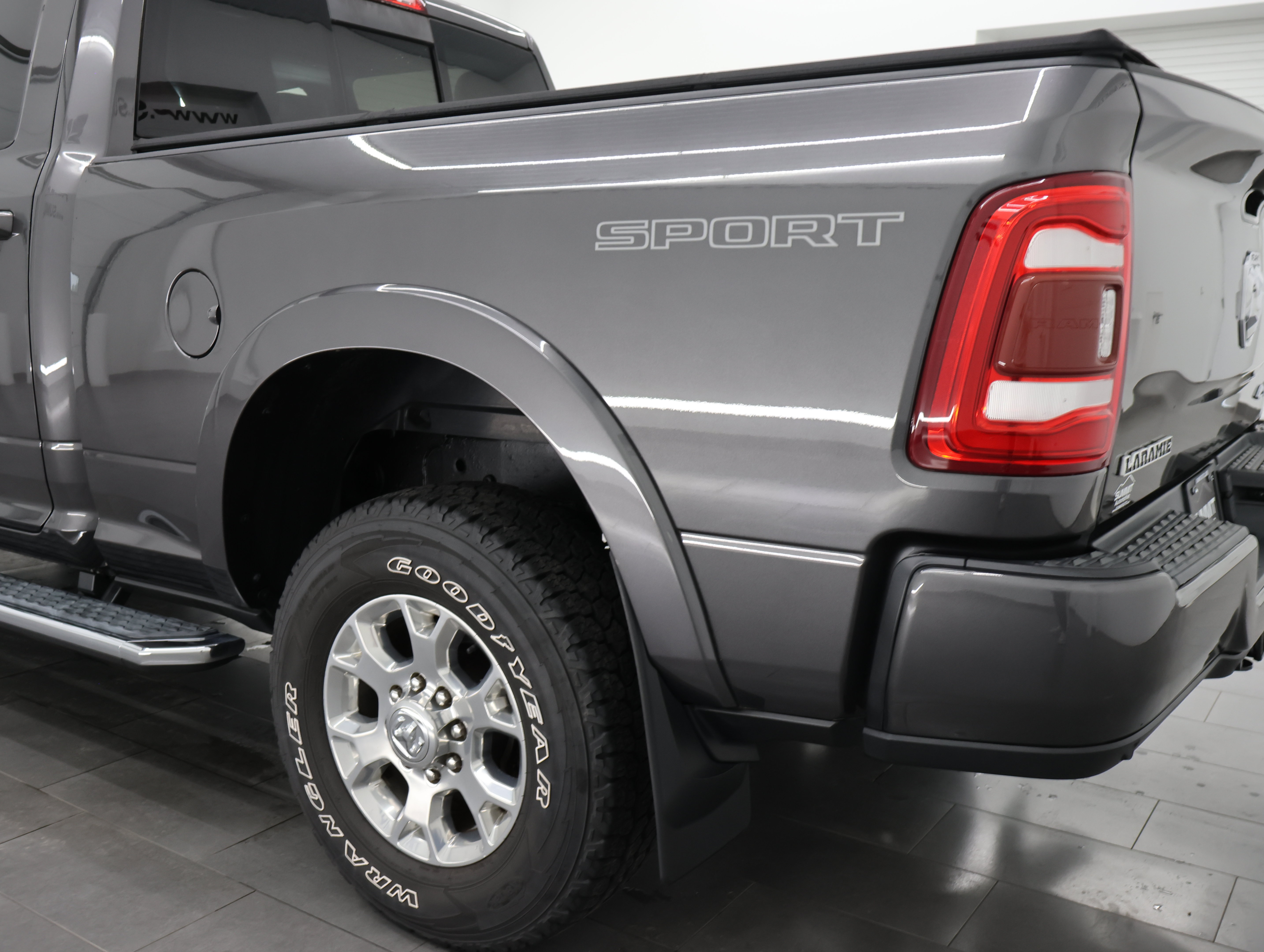 Used 2019 RAM 3500 Laramie AWD/4WD image 29