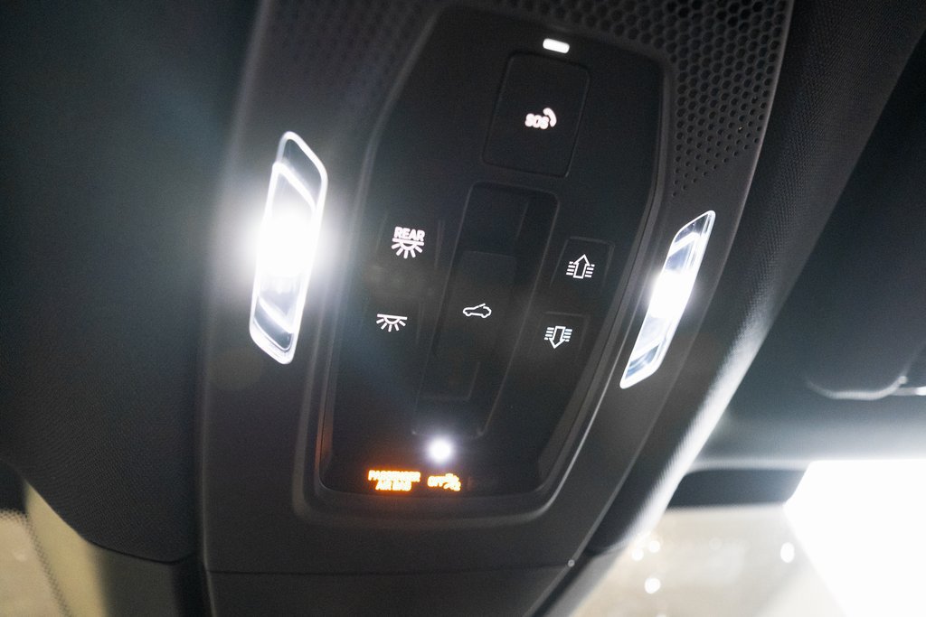 New 2026 Porsche Panamera 4 AWD/4WD image 25