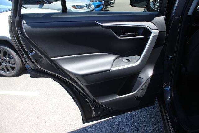 Used 2024 Toyota RAV4 LE AWD/4WD image 22