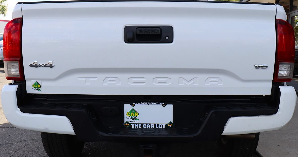 Used 2018 Toyota Tacoma SR w/ SR Convenience Package AWD/4WD image 21