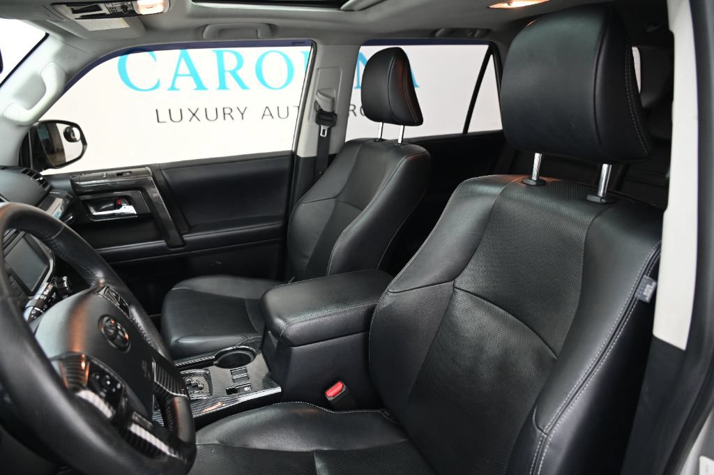 Used 2018 Toyota 4Runner Limited AWD/4WD image 19