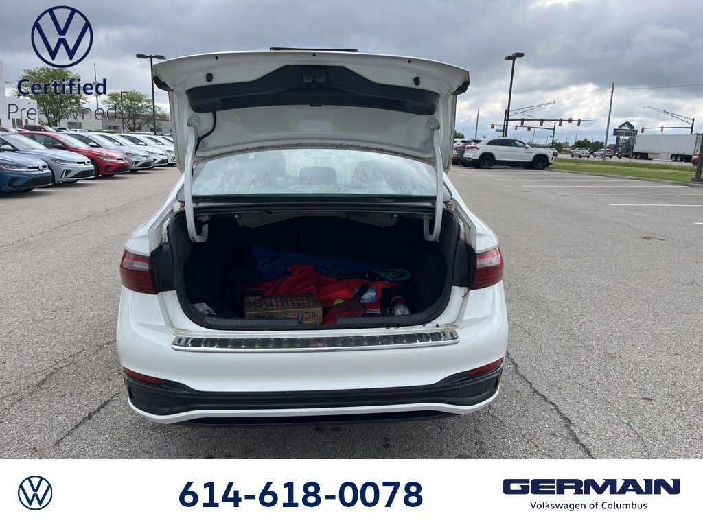 Used 2023 Volkswagen Jetta SE FWD image 11