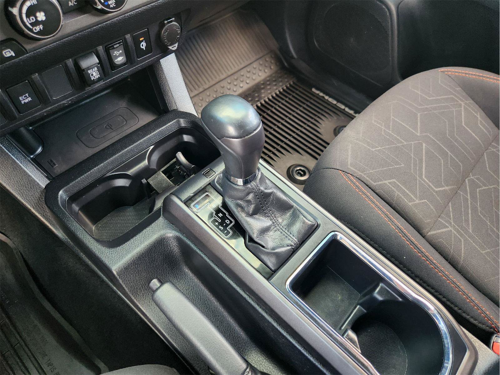 Used 2019 Toyota Tacoma TRD Sport RWD image 19