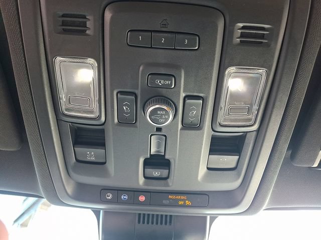 Certified 2023 GMC Yukon XL AT4 w/ Technology Package AWD/4WD image 24