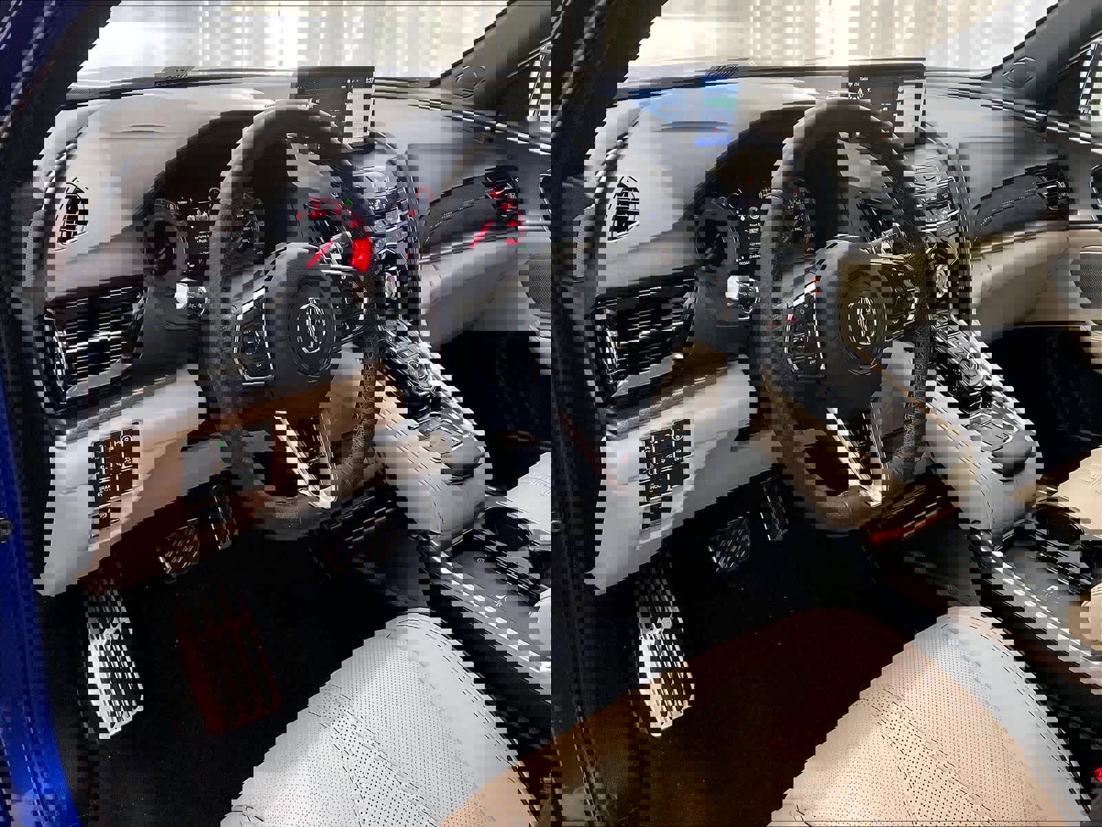 Used 2025 Acura RDX A-Spec image 8