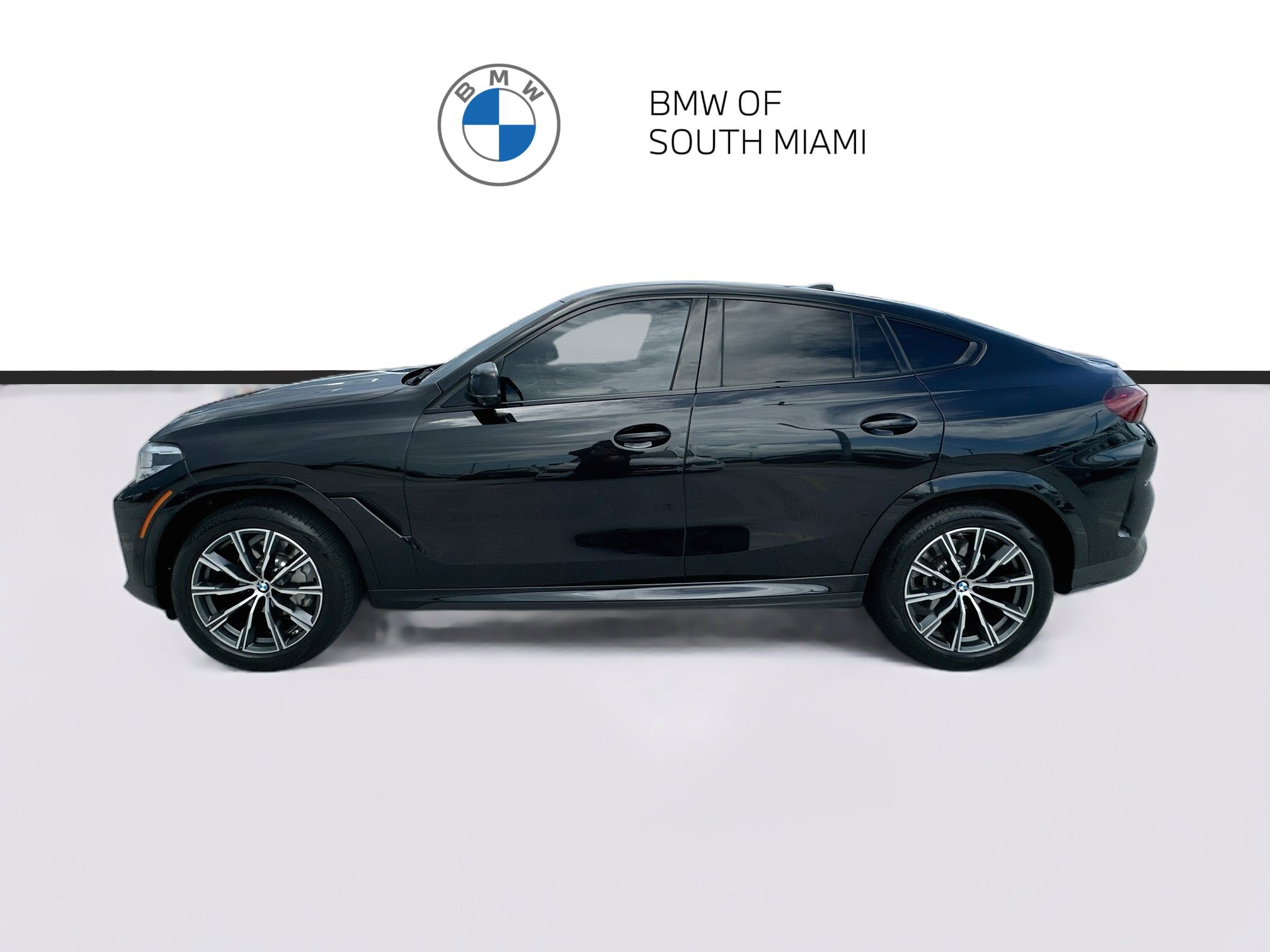 Used 2023 BMW X6 xDrive40i w/ M Sport Package AWD/4WD image 4
