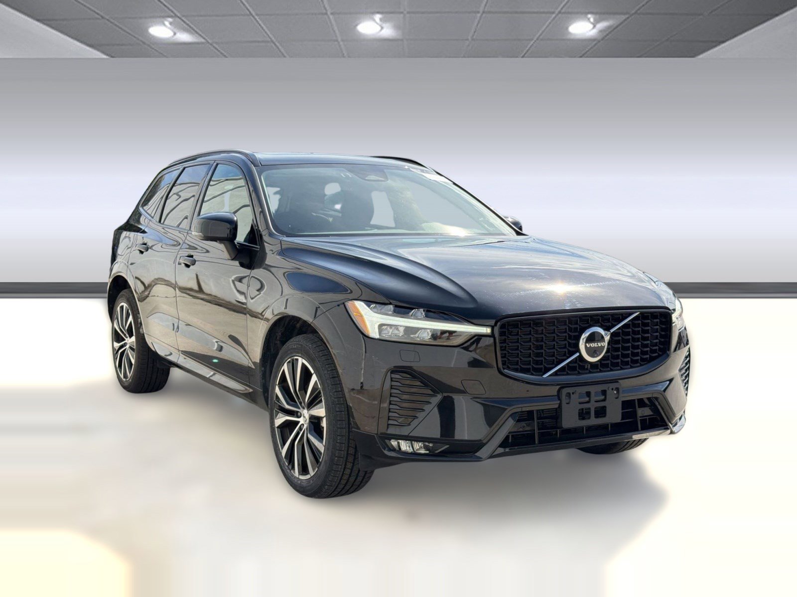 Certified 2025 Volvo XC60 B5 Plus image 7