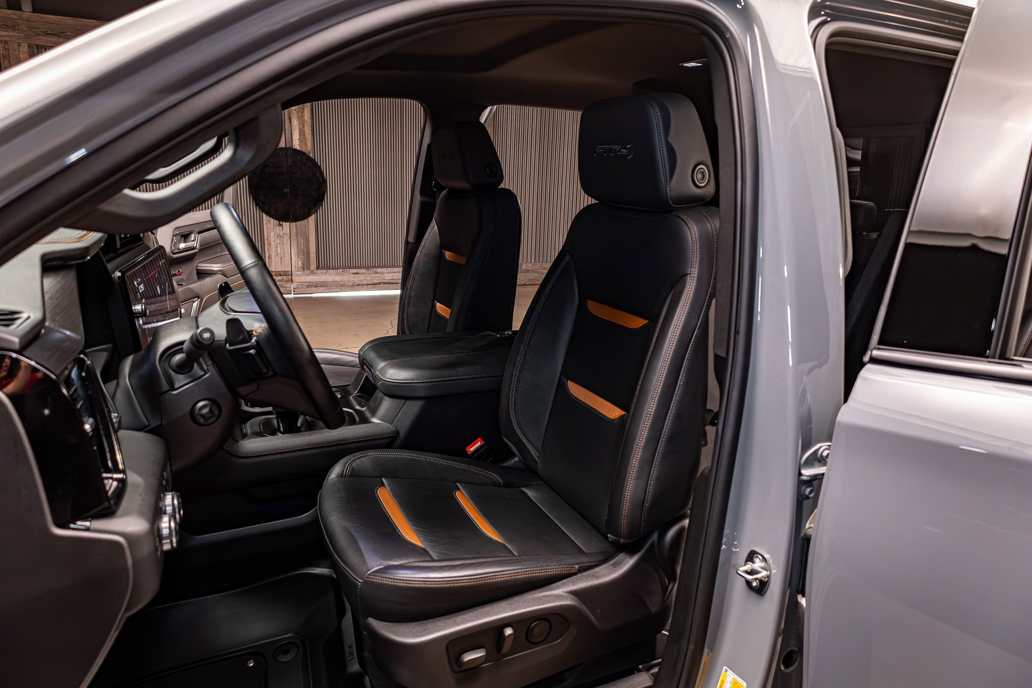 Used 2024 GMC Sierra 1500 AT4 w/ Technology Package image 19