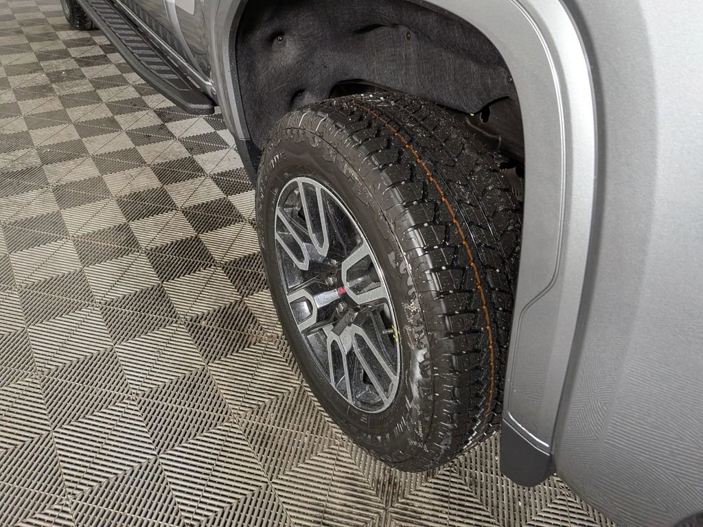 New 2026 GMC Sierra 1500 AT4 w/ AT4 Premium Package AWD/4WD image 12