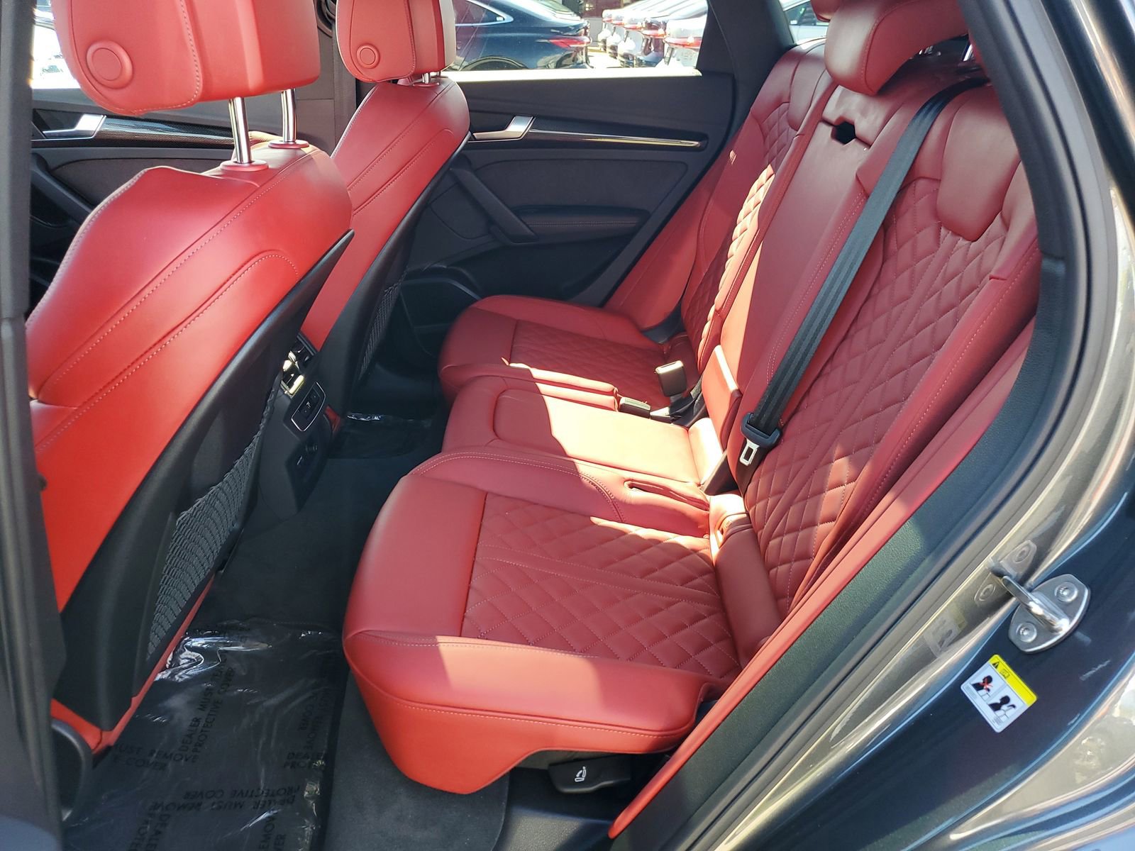 Used 2025 Audi SQ5 Premium Plus w/ Premium Plus Package image 14