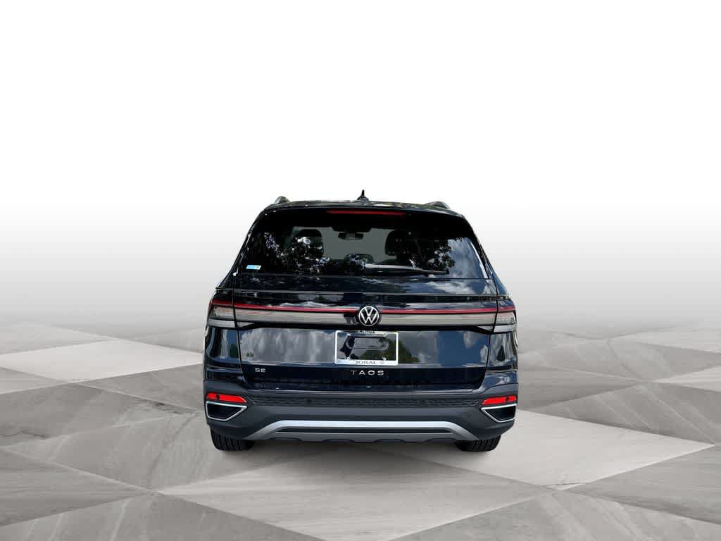 New 2026 Volkswagen Taos SE FWD image 7