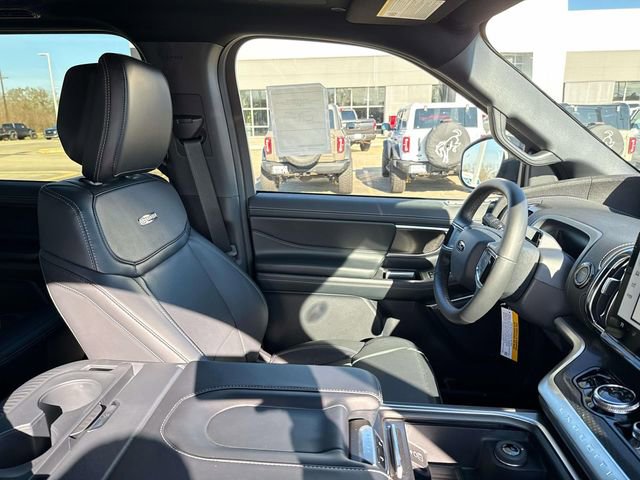 New 2026 Ford Expedition Platinum w/ Stealth Performance Package AWD/4WD image 13