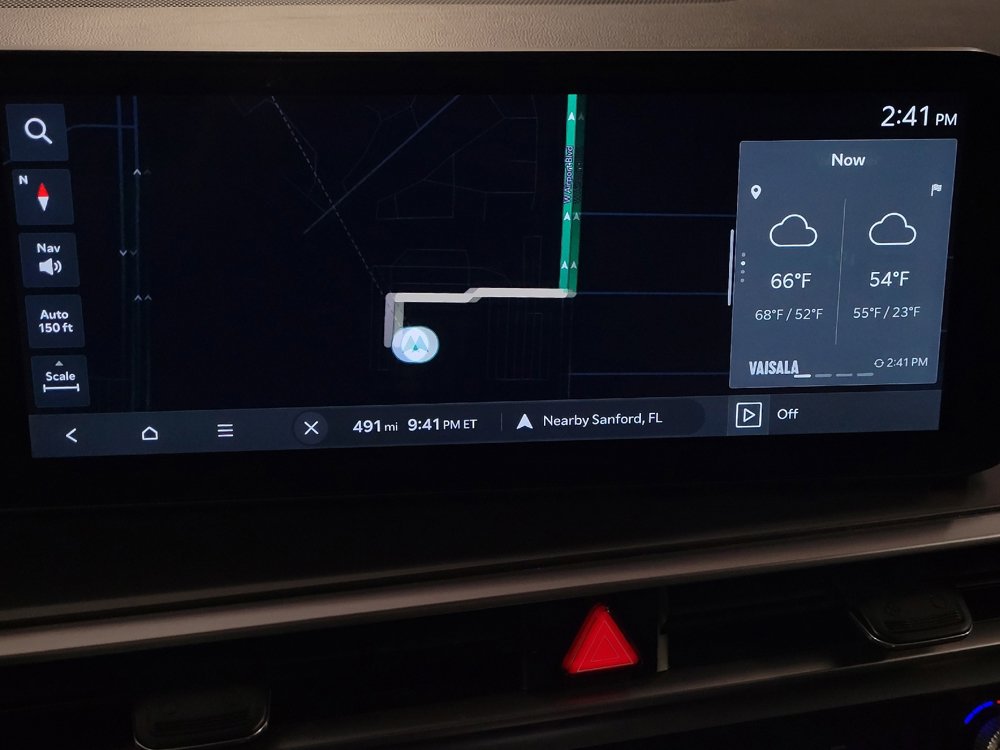 Used 2024 Kia Sorento S image 25