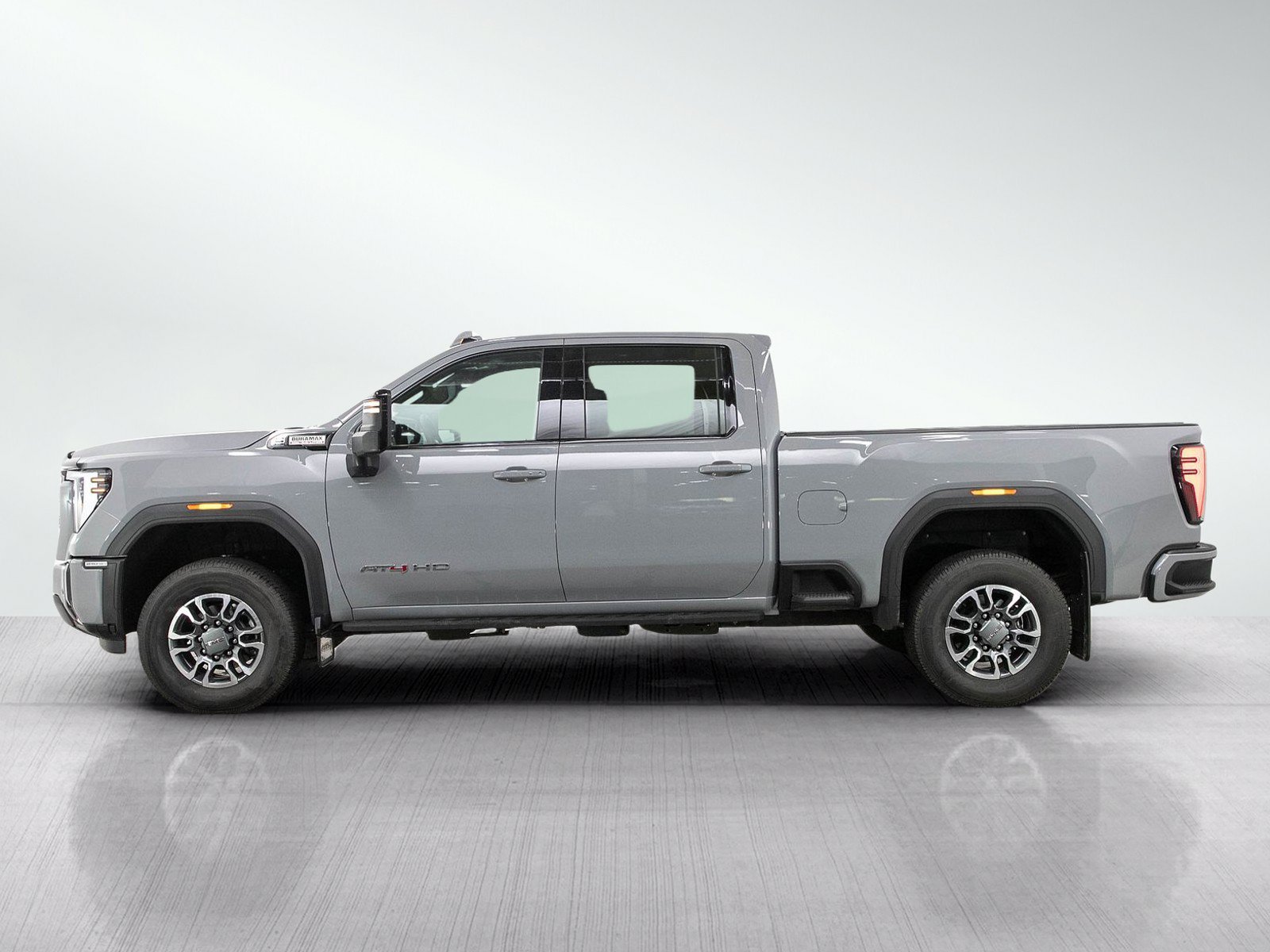 Used 2025 GMC Sierra 2500 AT4 w/ AT4 Premium Plus Package AWD/4WD image 2
