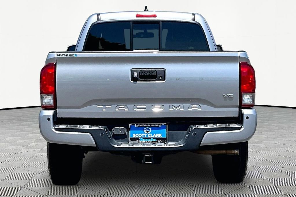 Used 2017 Toyota Tacoma TRD Sport w/ Premium & Technology Package RWD image 7