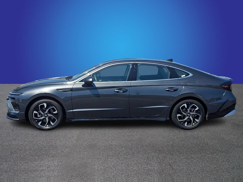 Used 2025 Hyundai Sonata SEL FWD image 7