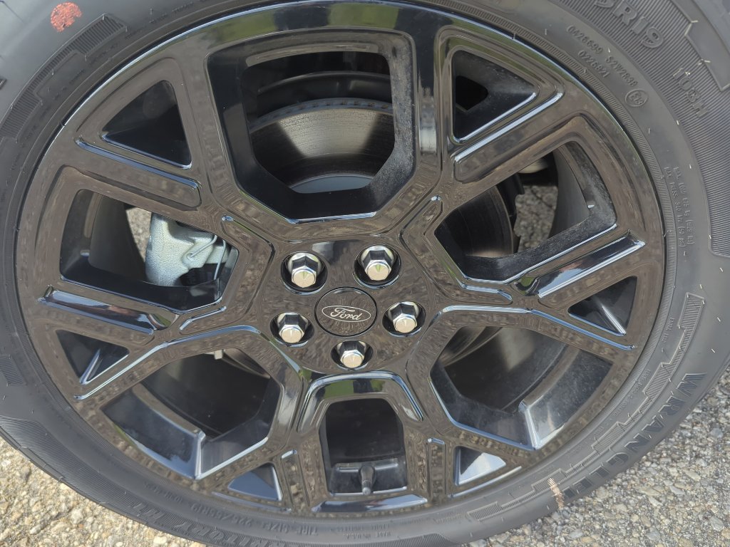 New 2025 Ford Maverick XLT w/ XLT Luxury Package image 27