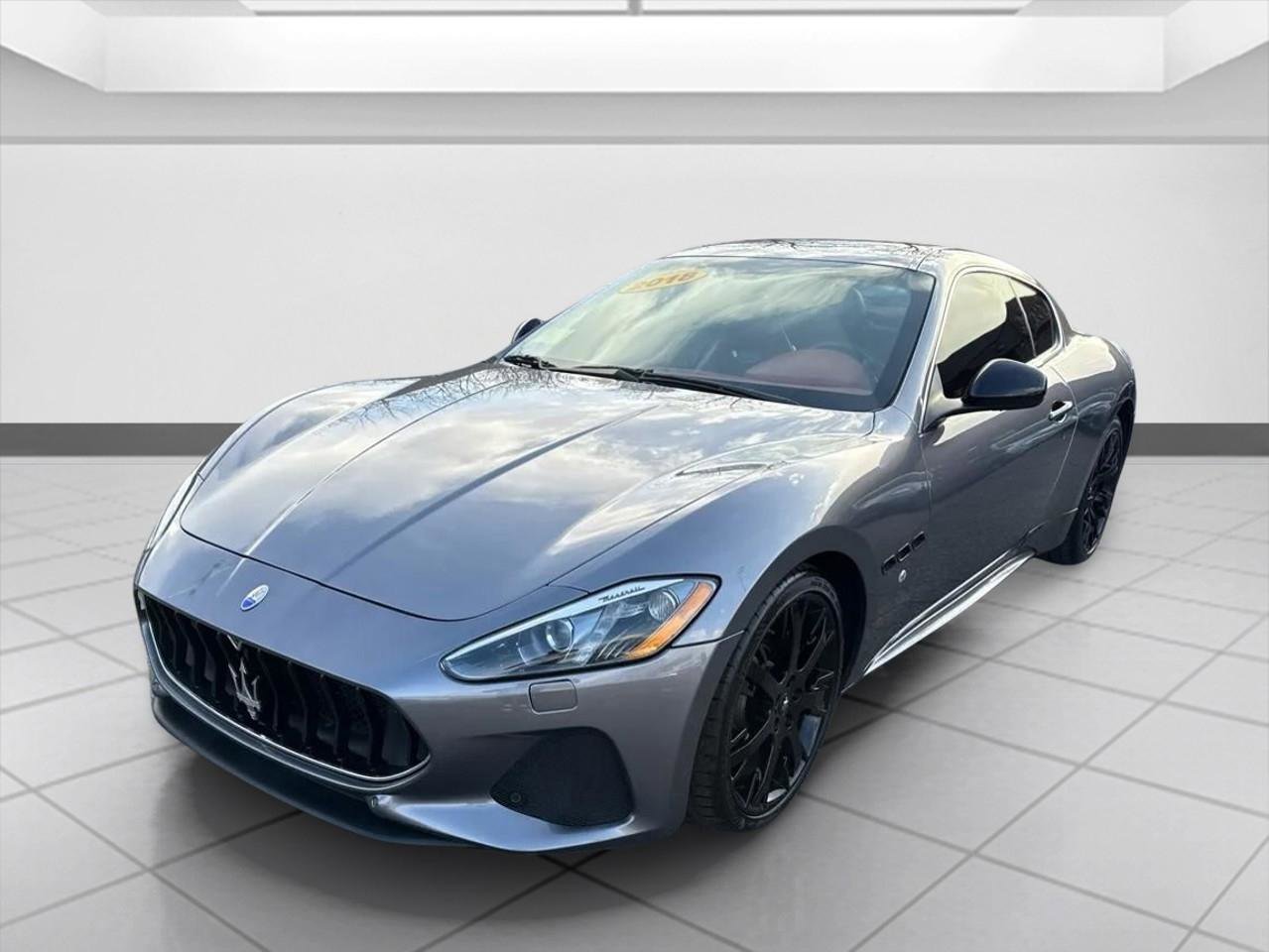 Used 2018 Maserati GranTurismo Sport image 2